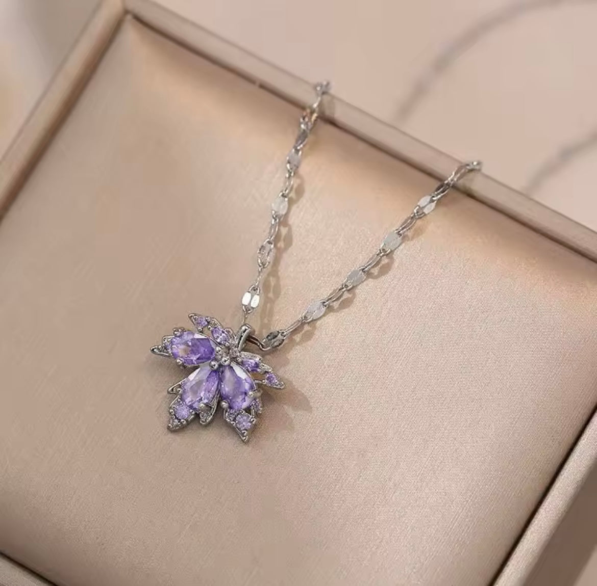 Set di gioielli in foglia d'acero celeste 2025 Regalo di Natale Ipoallergenico titanio acciaio rame lega collana orecchini